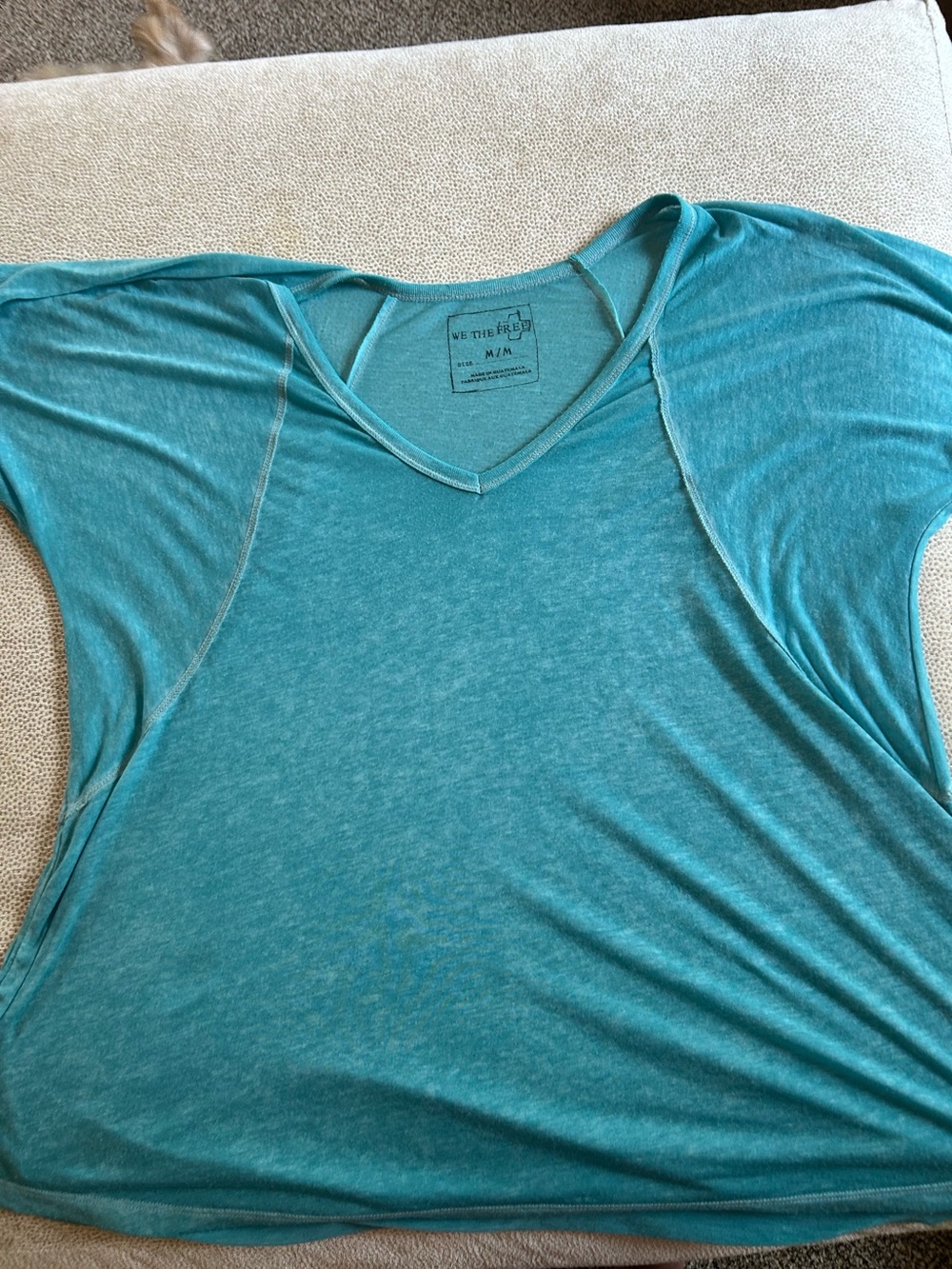 We The Free Teal V-Neck tee W30